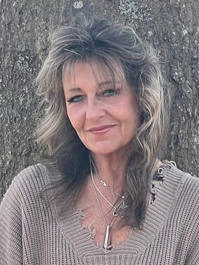 Meet your Posher, Michele
